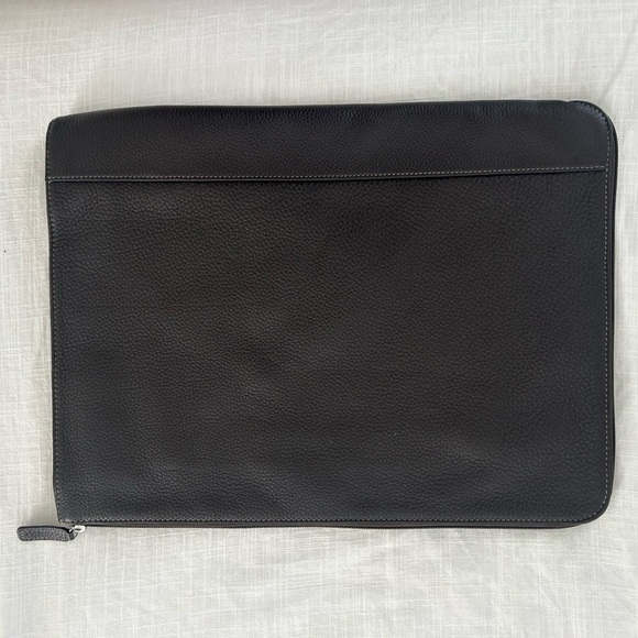 LEVENGER Leather Briefolio - Picture 2 of 7